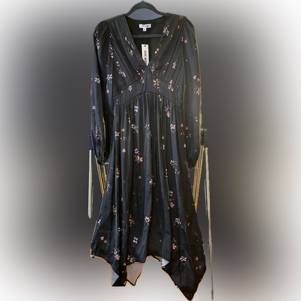 NWT - Steve Madden Floral Dress (S)